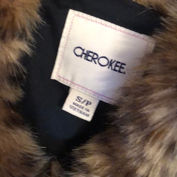 Vest - Picture 2 of 3